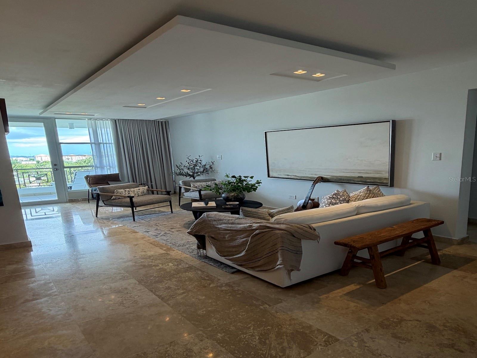 270 AVE SAN IGNACIO L-508