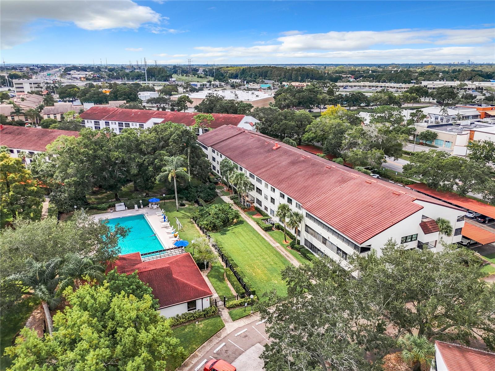 INVERNESS CONDO - Residential