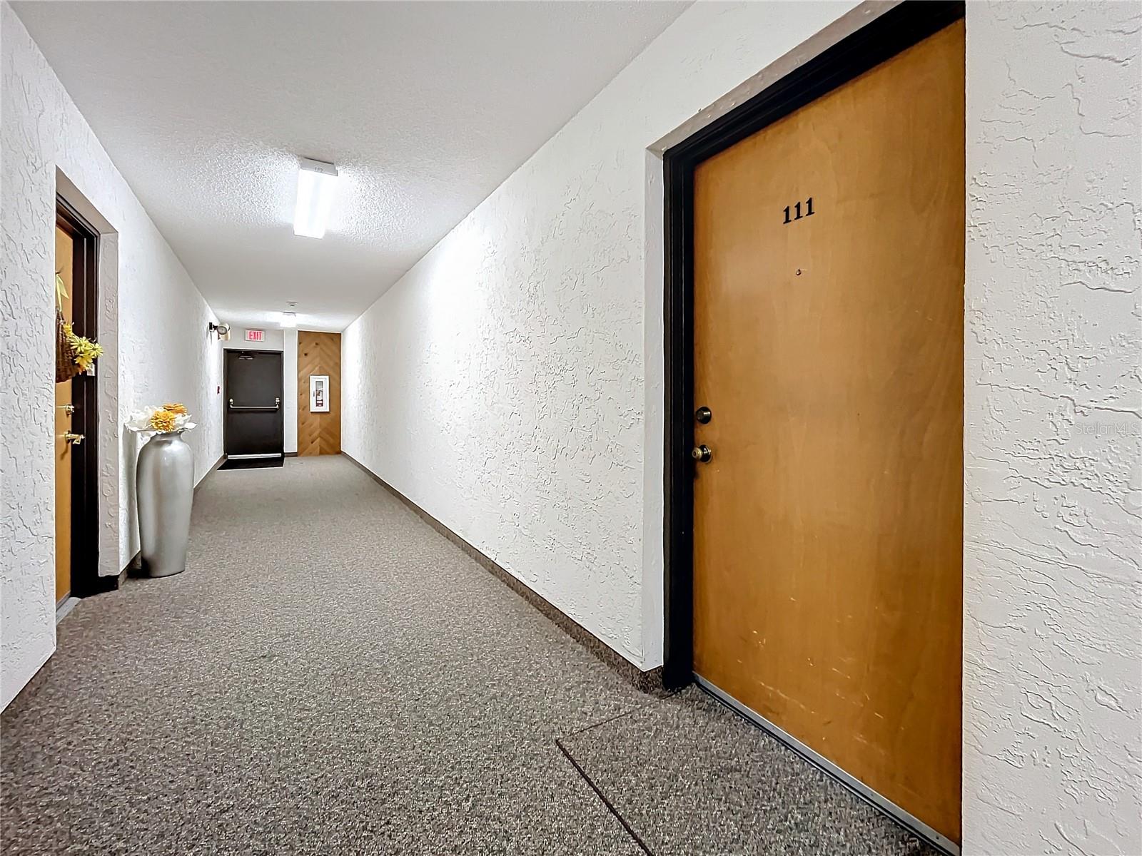 2587 COUNTRYSIDE BOULEVARD 6111