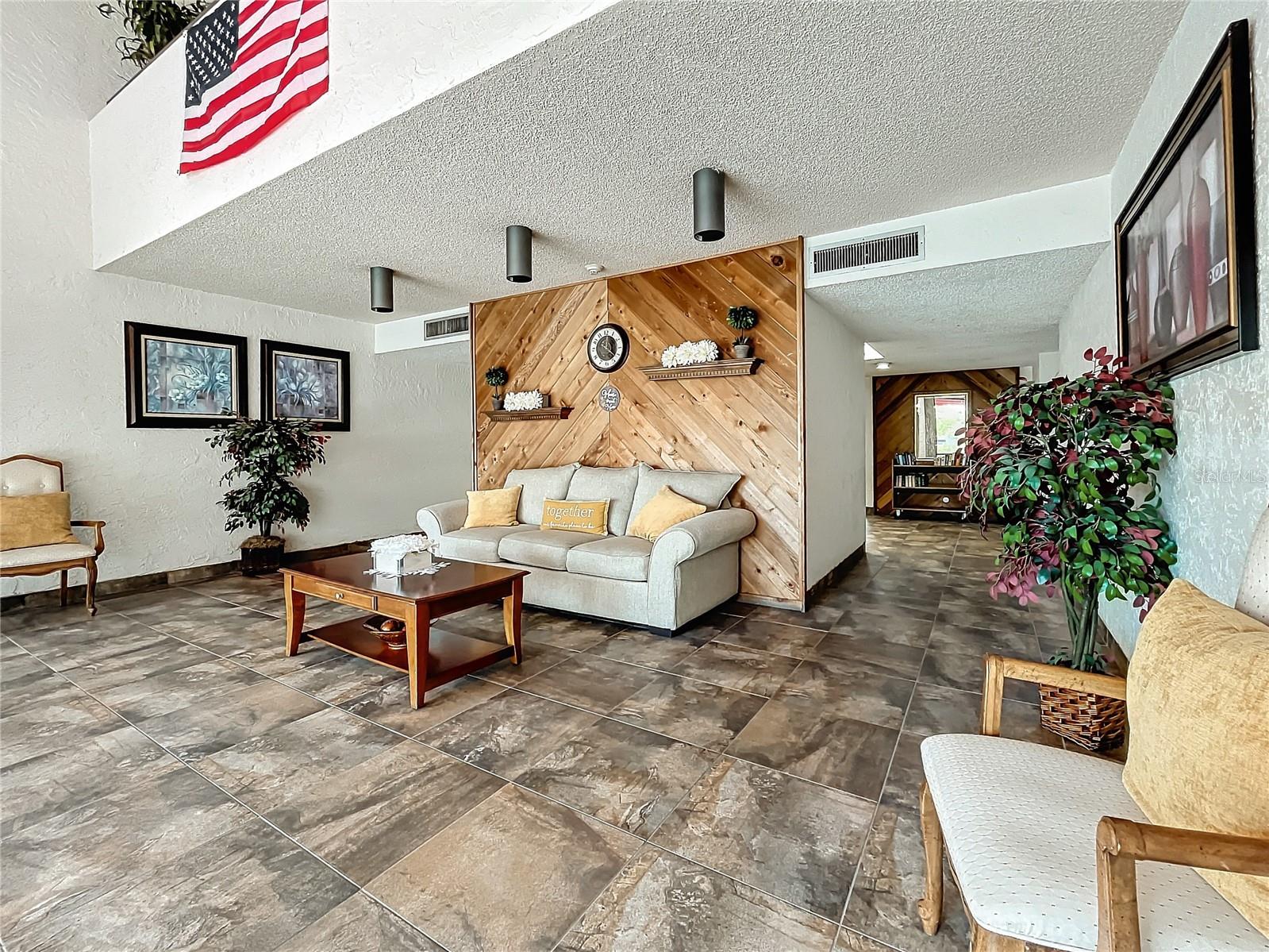 INVERNESS CONDO - Residential