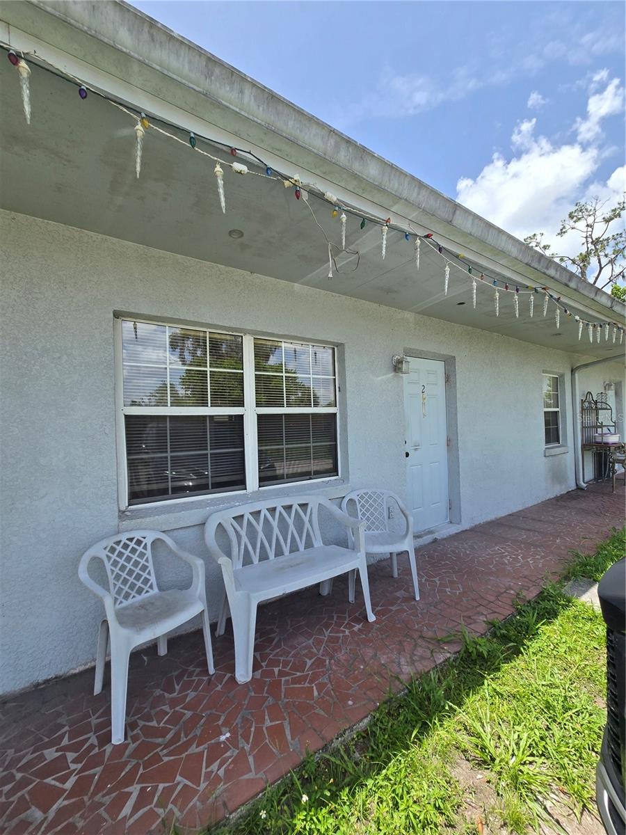 EL RANCHO PARK ADD BLK B - Residential Lease