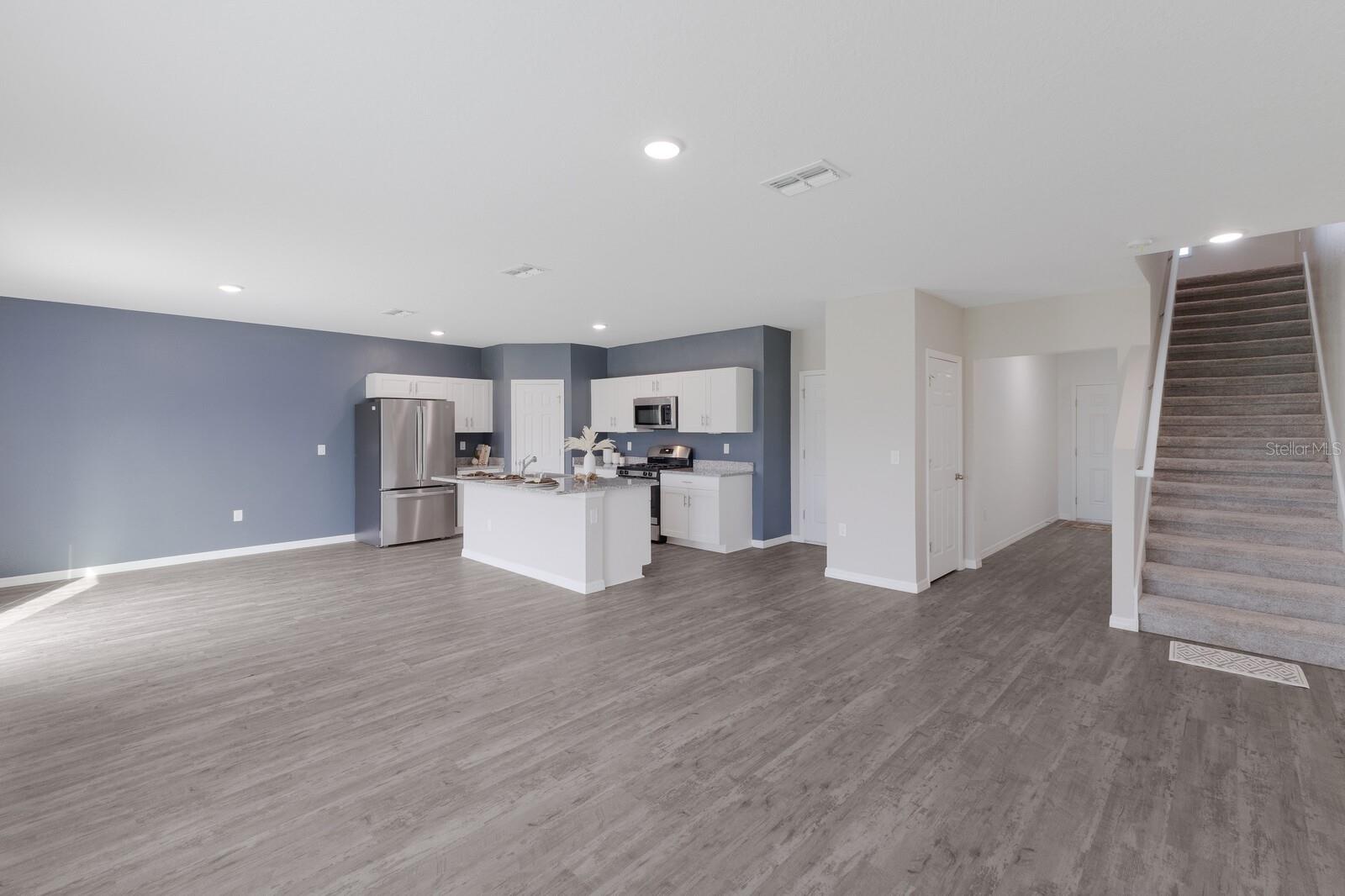 13069 OAK HILL WAY