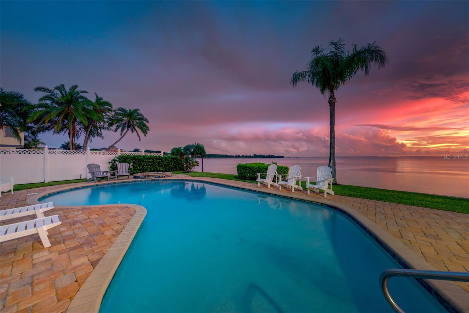 BAYWOOD VILLAGE - Residential