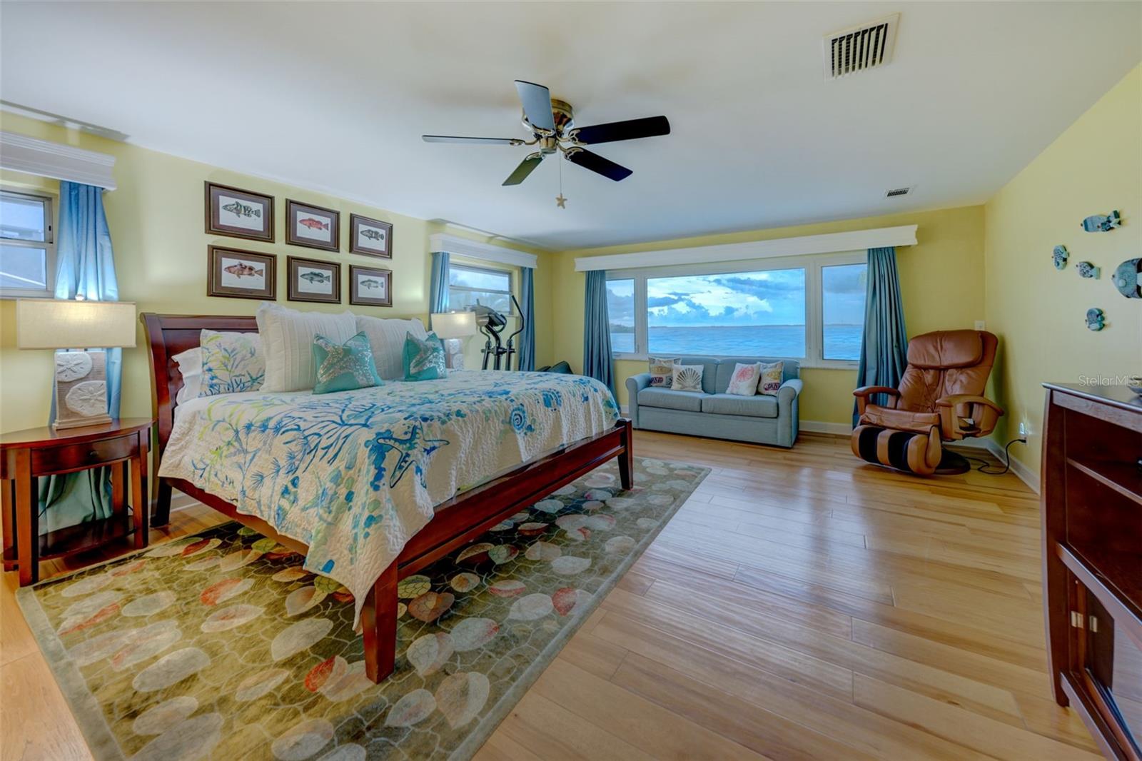 BAYWOOD VILLAGE - Residential