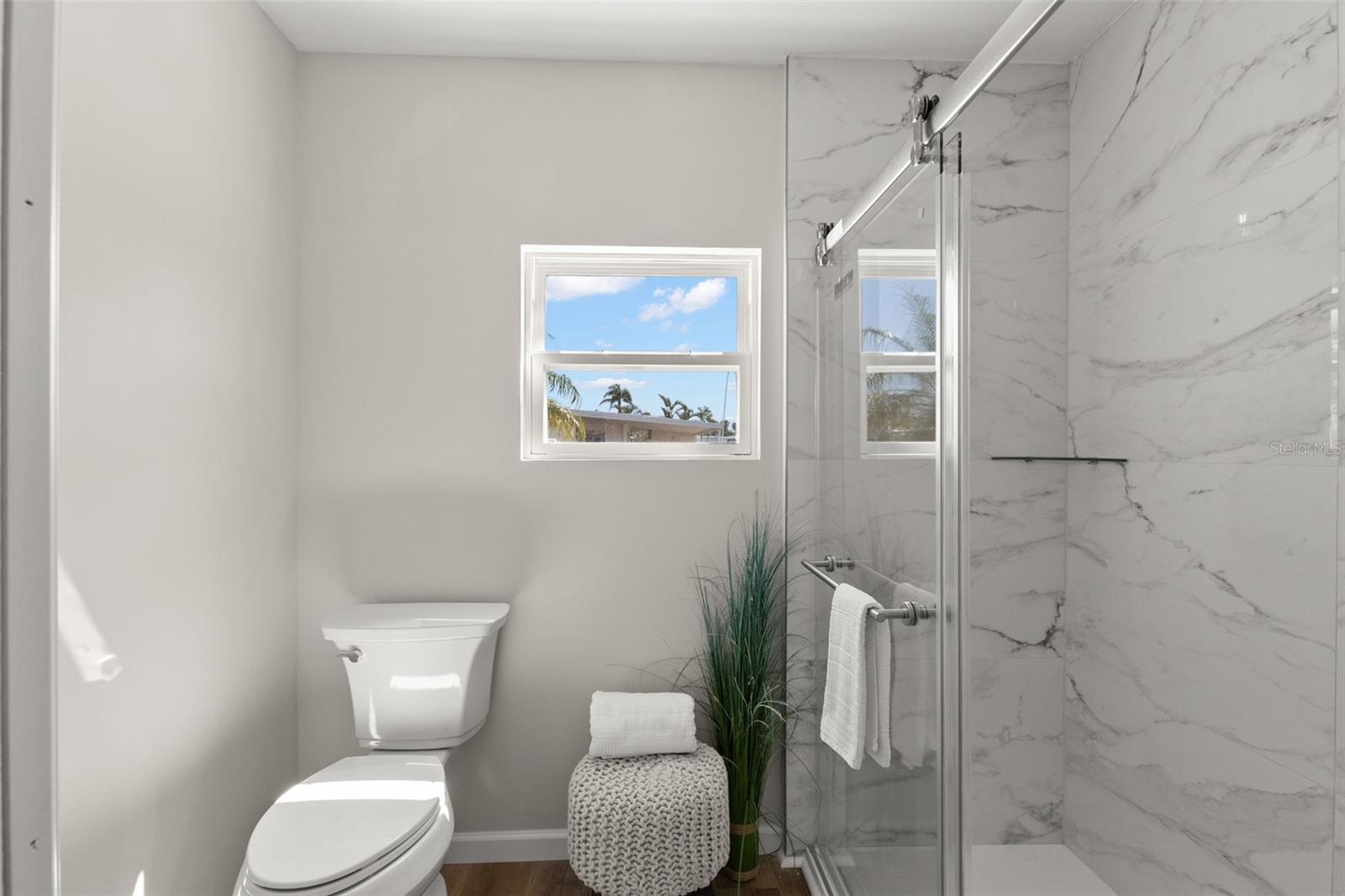 MOBEL AMERICANA MOBILE HOME PARK UNREC - Residential Lease