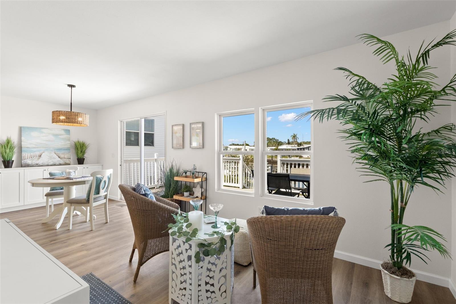 MOBEL AMERICANA MOBILE HOME PARK UNREC - Residential Lease