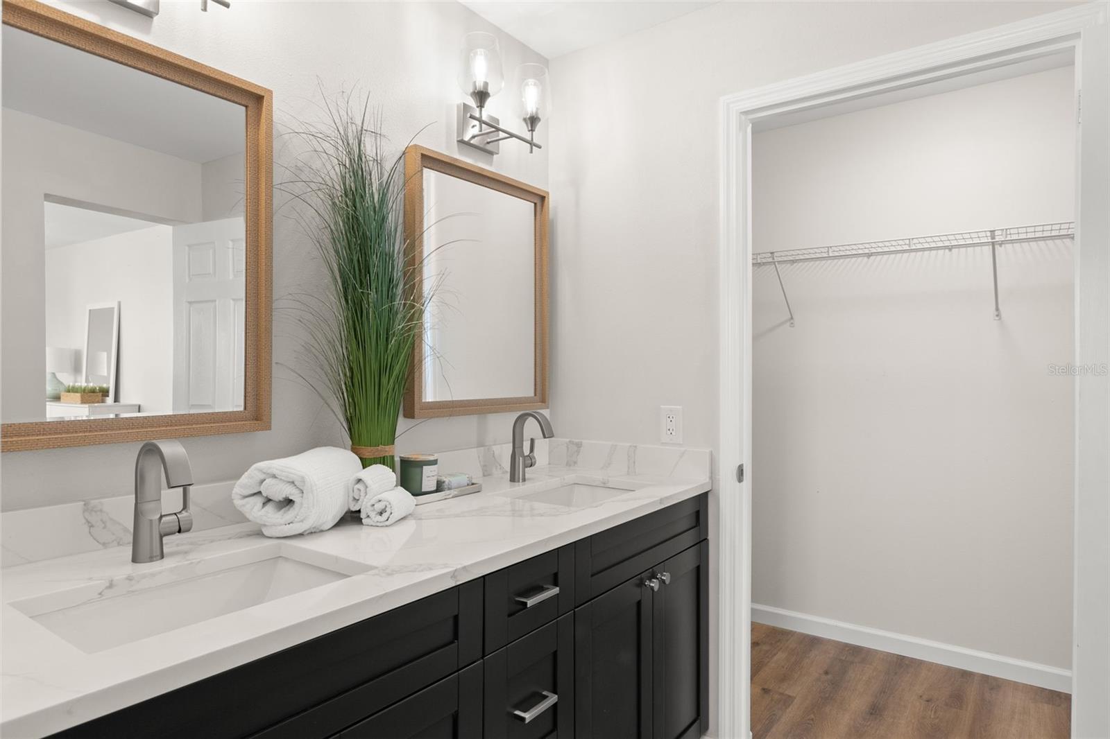 MOBEL AMERICANA MOBILE HOME PARK UNREC - Residential Lease