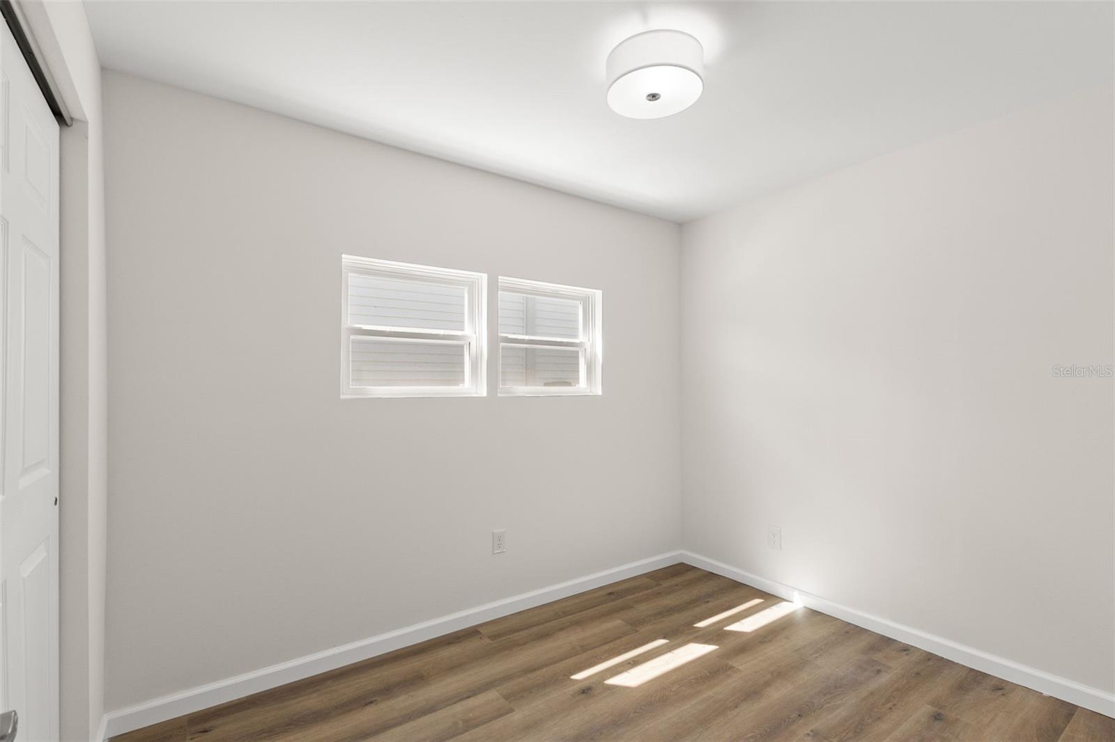 MOBEL AMERICANA MOBILE HOME PARK UNREC - Residential Lease