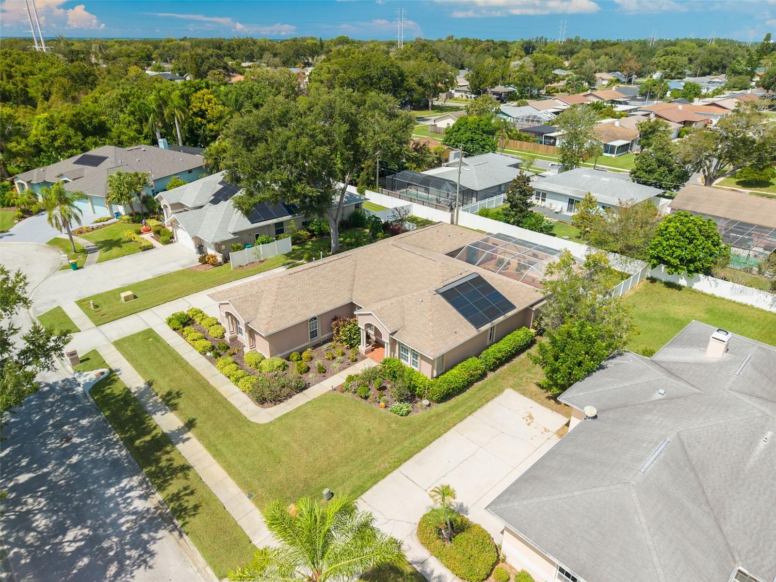 1555 SUNRAY DRIVE