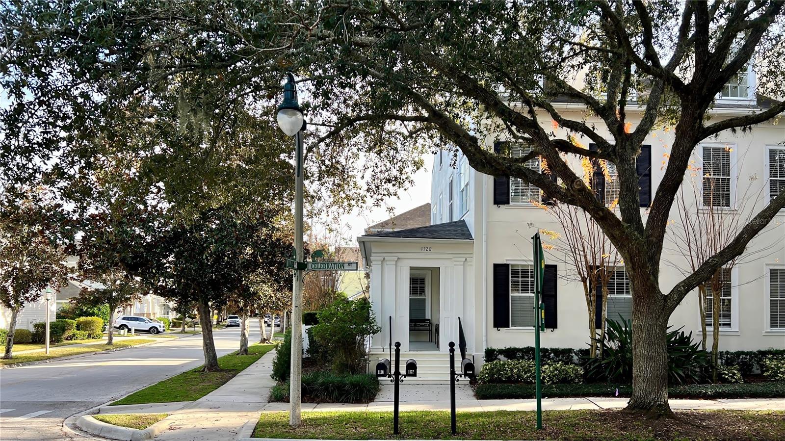 SPRING PARK TWNHMS OF SOUTH VILLAGE - Residential