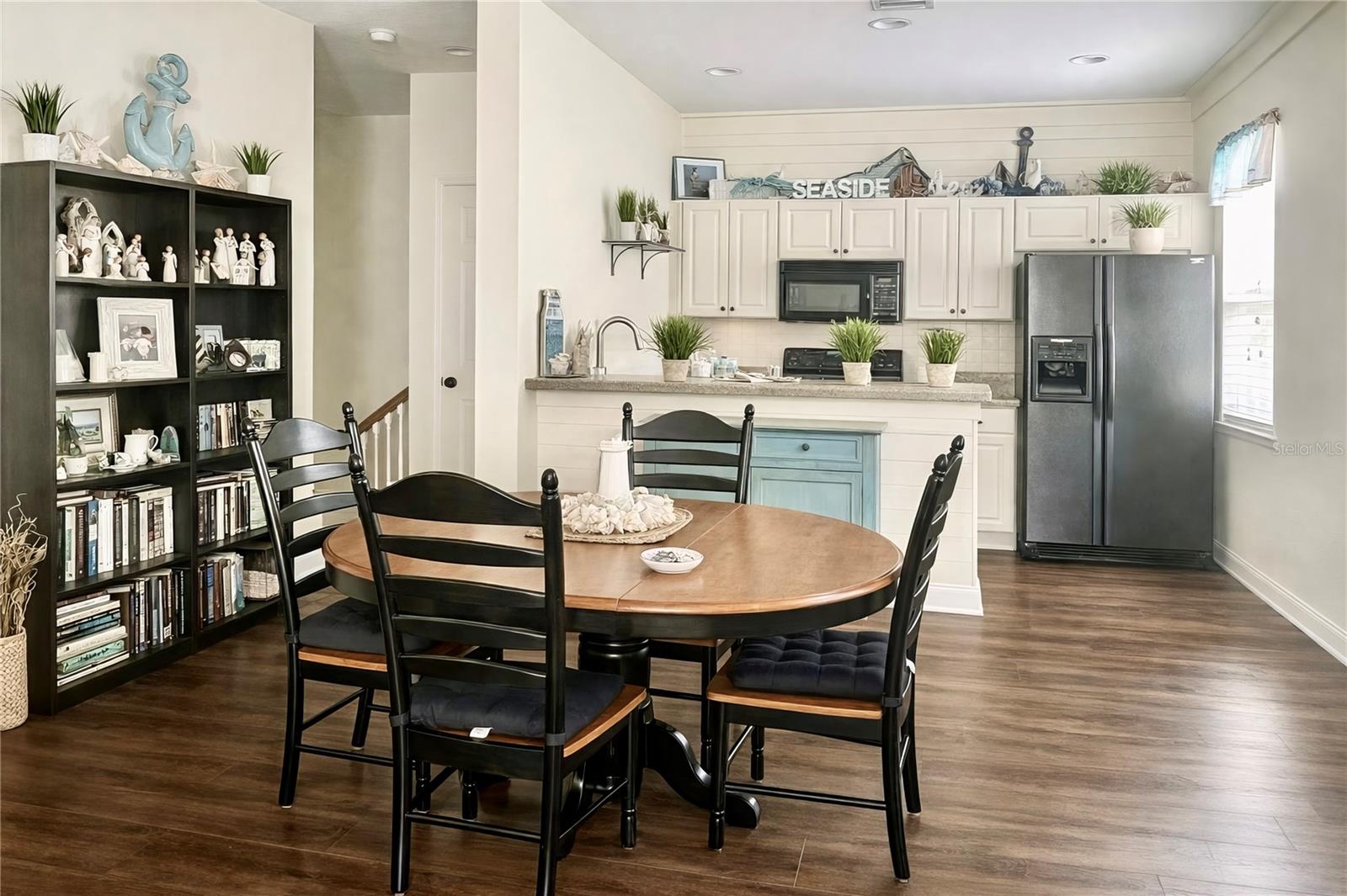 SPRING PARK TWNHMS OF SOUTH VILLAGE - Residential