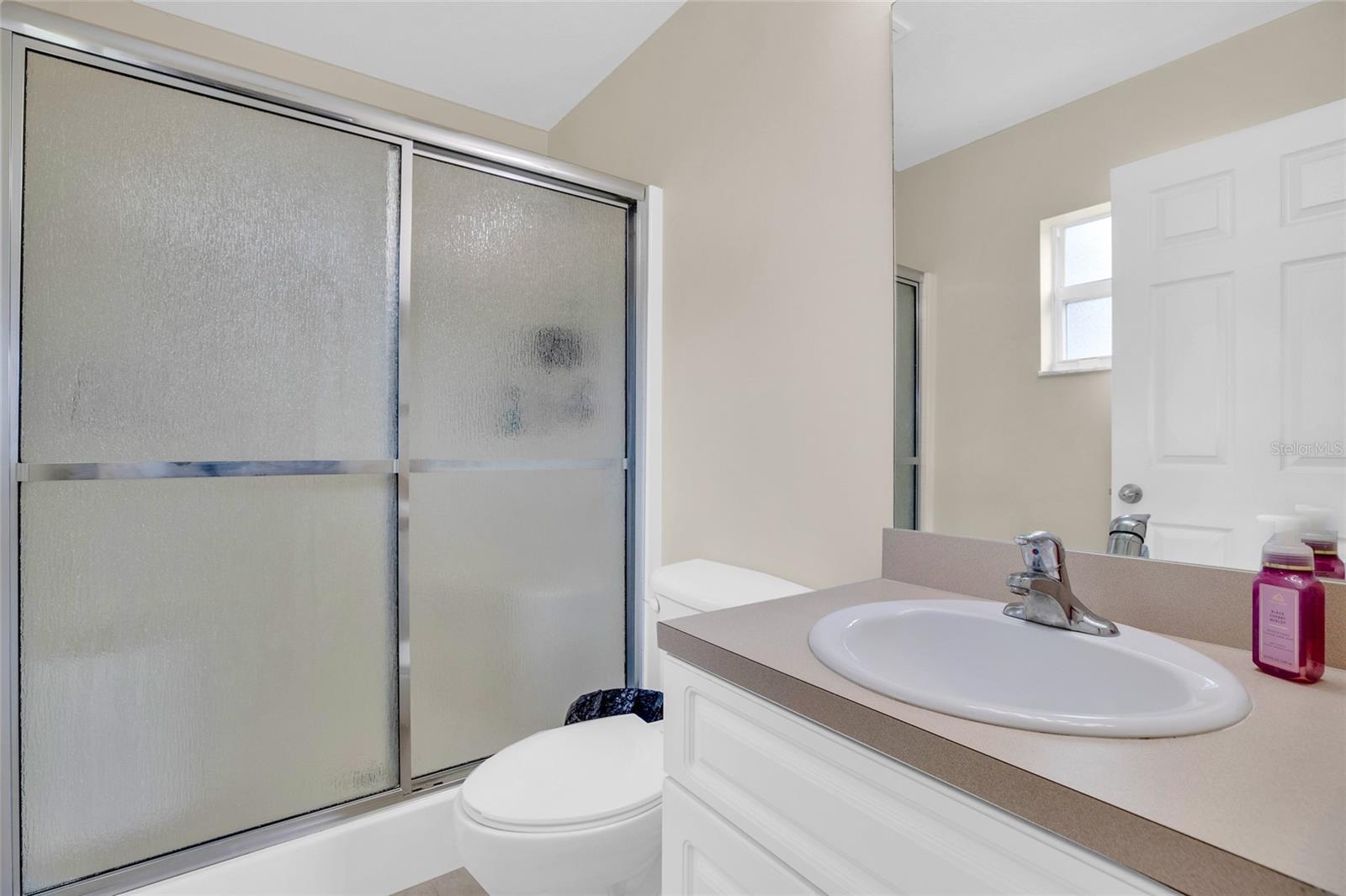 VERO LAKE ESTATES - Residential