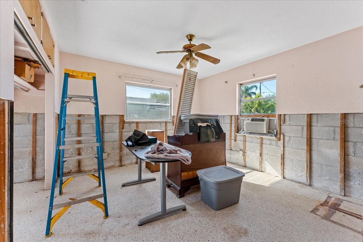 PASADENA ISLE - Residential