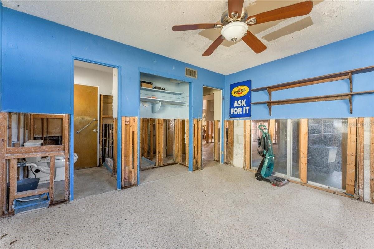 PASADENA ISLE - Residential