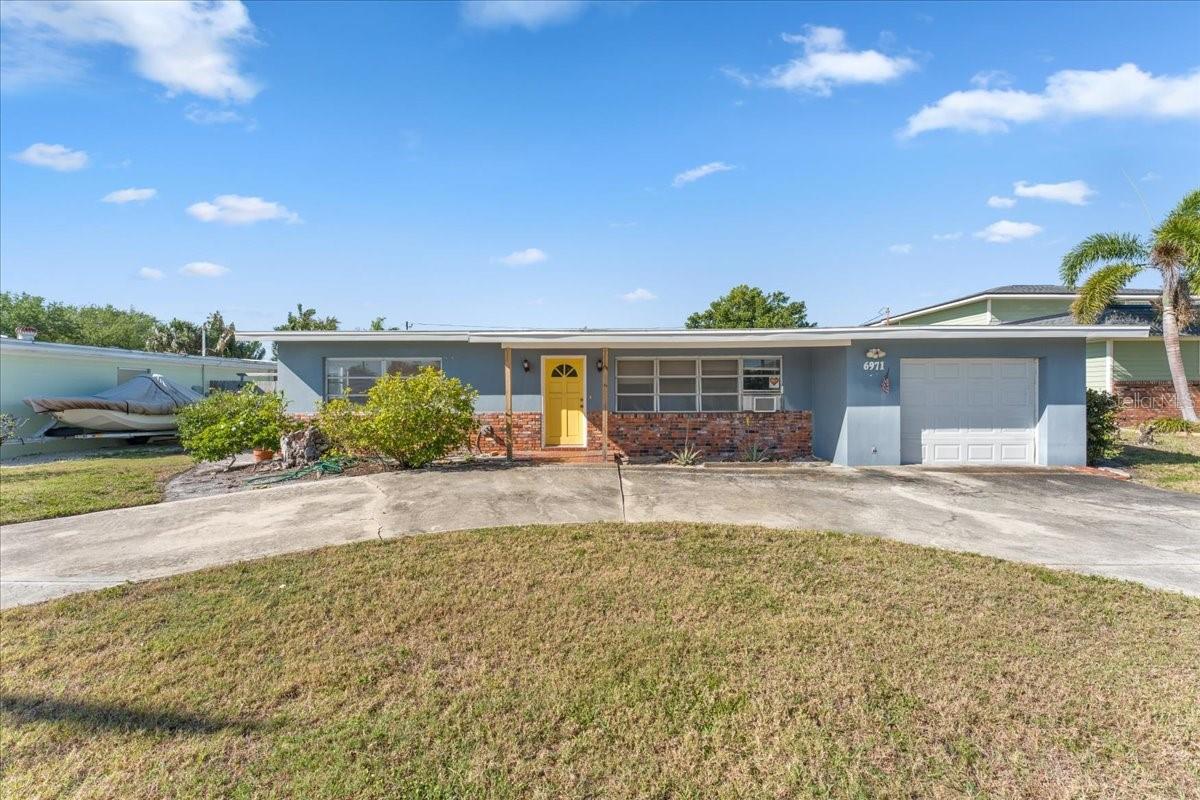 PASADENA ISLE - Residential