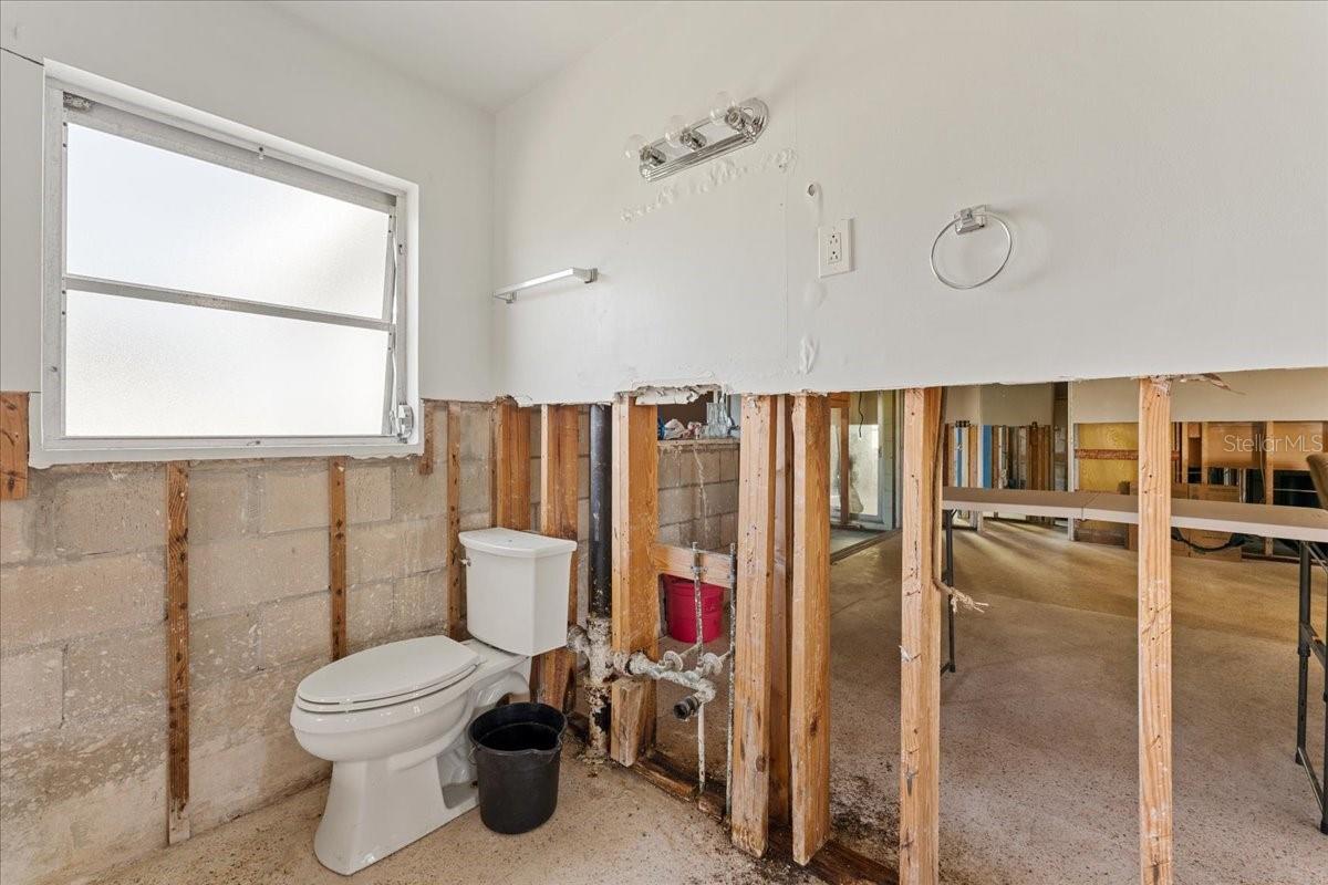 PASADENA ISLE - Residential