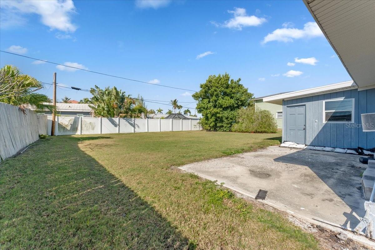 PASADENA ISLE - Residential