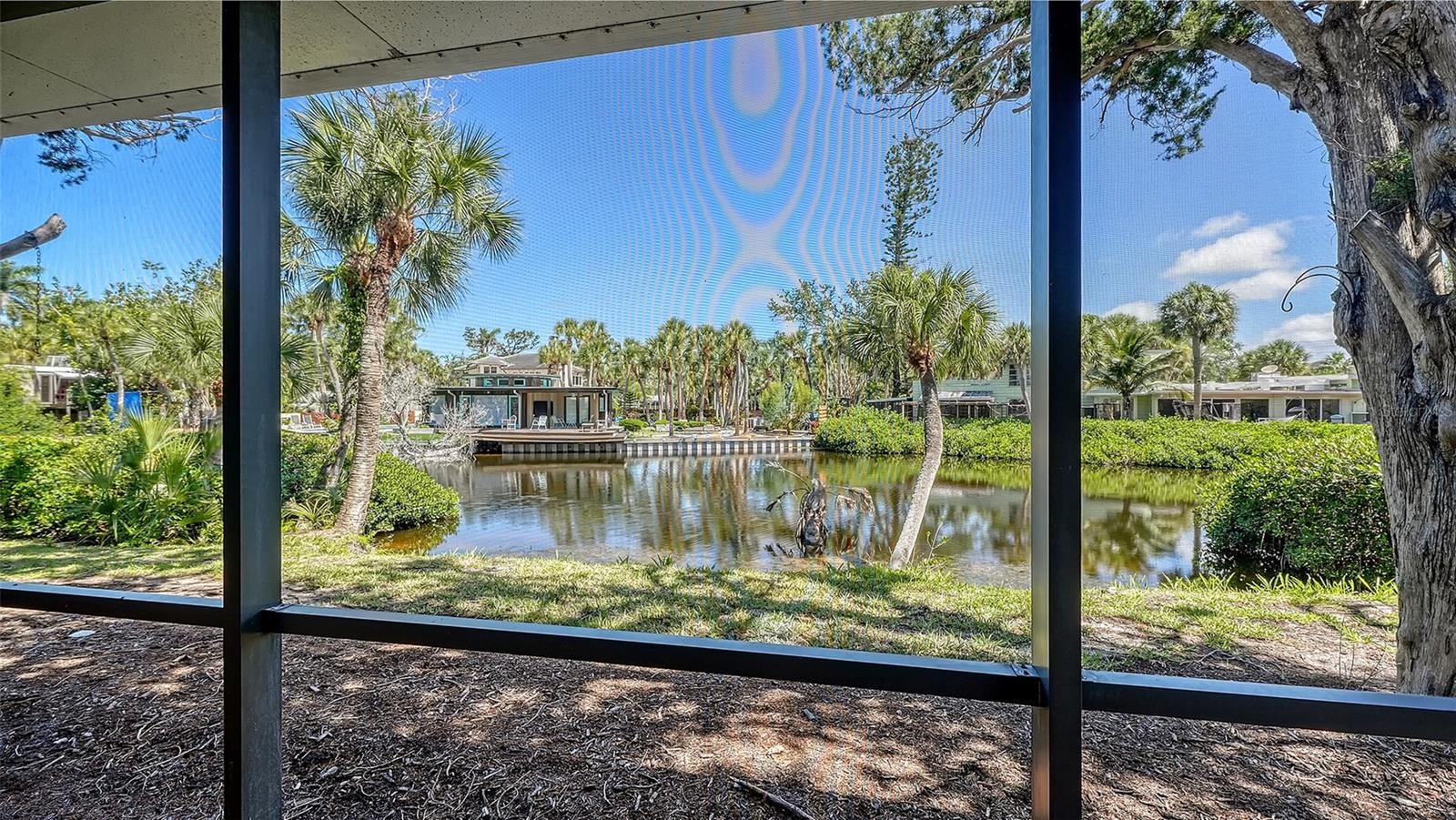 WHISPERING SANDS - Residential