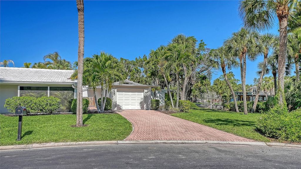 Photo of 239 Hourglass Way #V7, Sarasota, FL 34242 (MLS # A4691064)