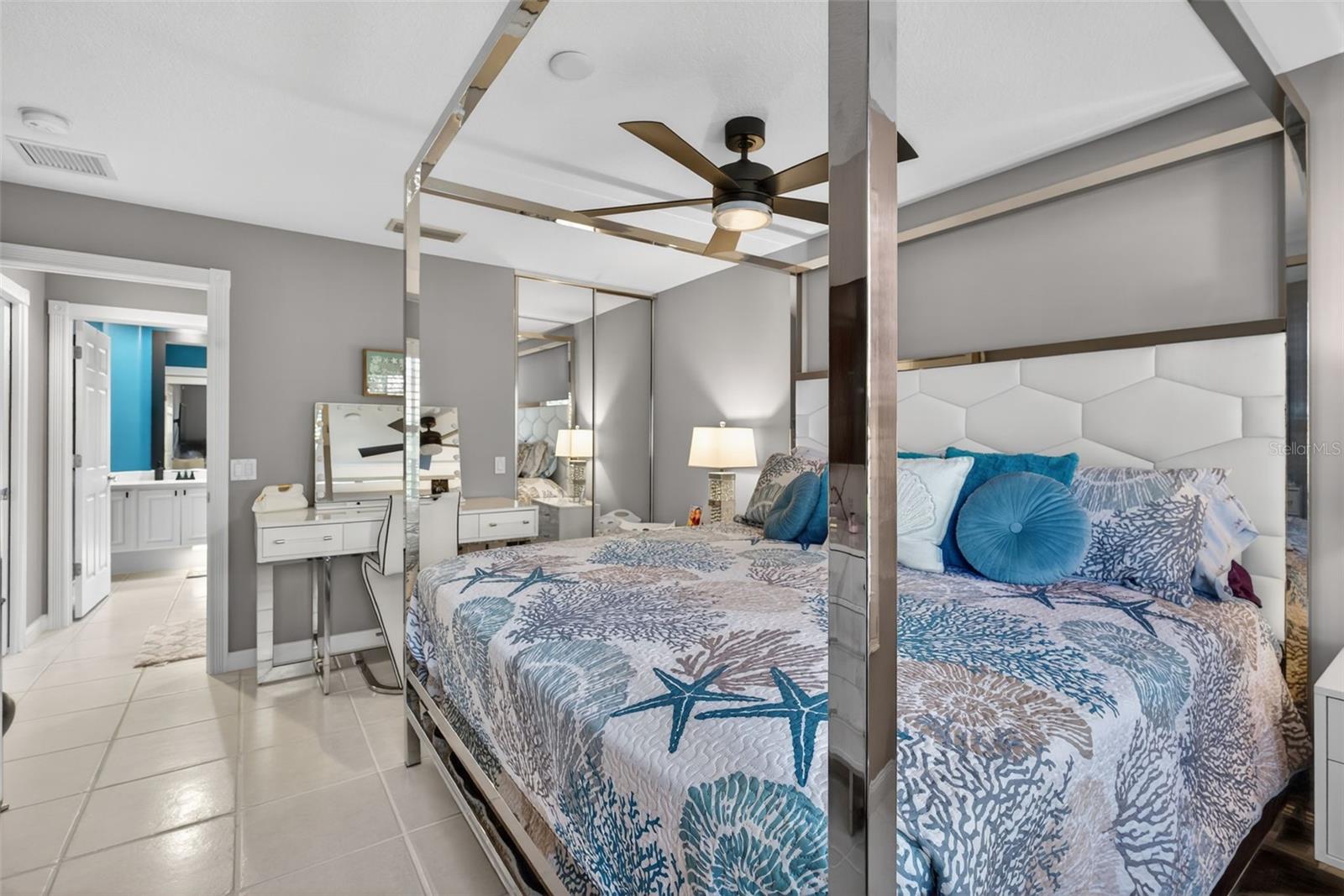 VILLAGEWALK - Residential