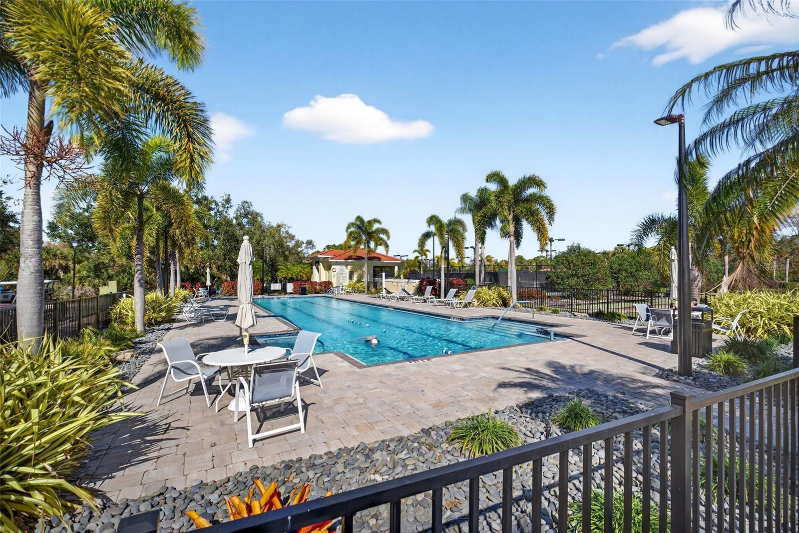 VILLAGEWALK - Residential