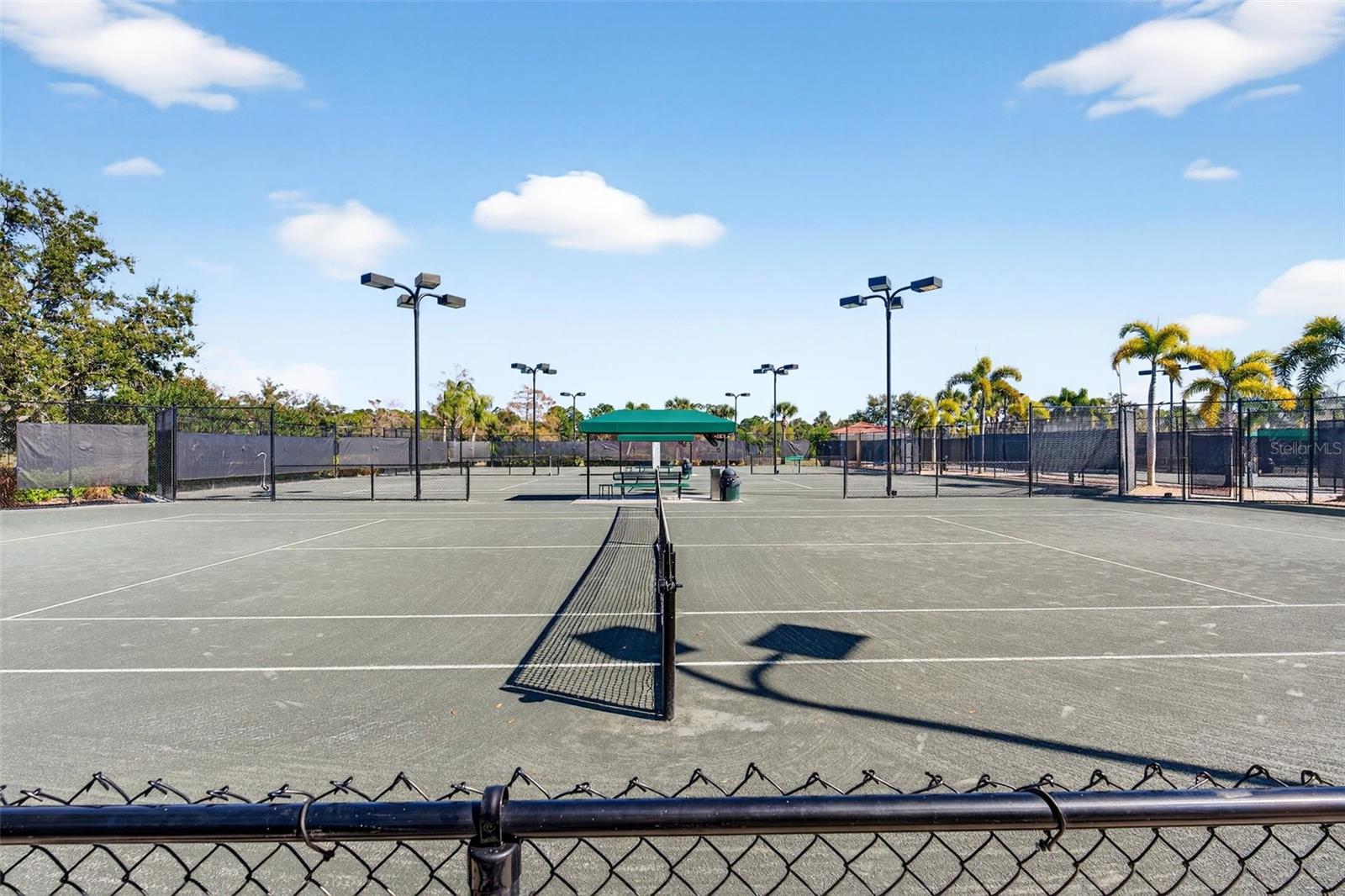 VILLAGEWALK - Residential