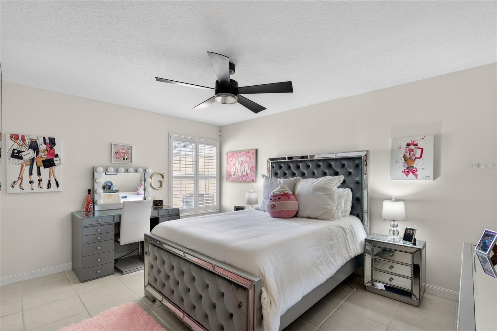 VILLAGEWALK - Residential