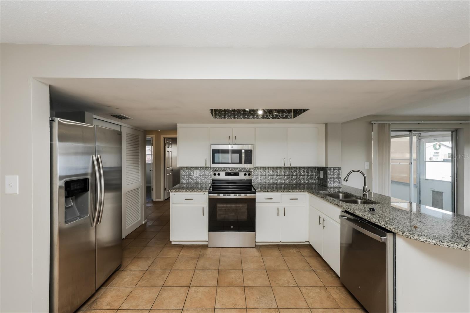 EMBASSY HILLS - Residential