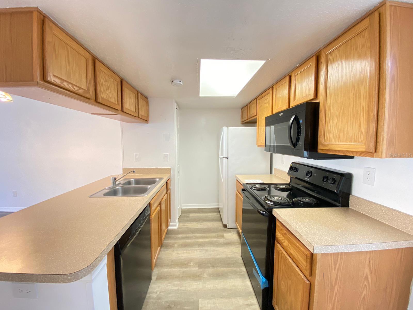 VILLAS AT SOMERSET - Residential Lease