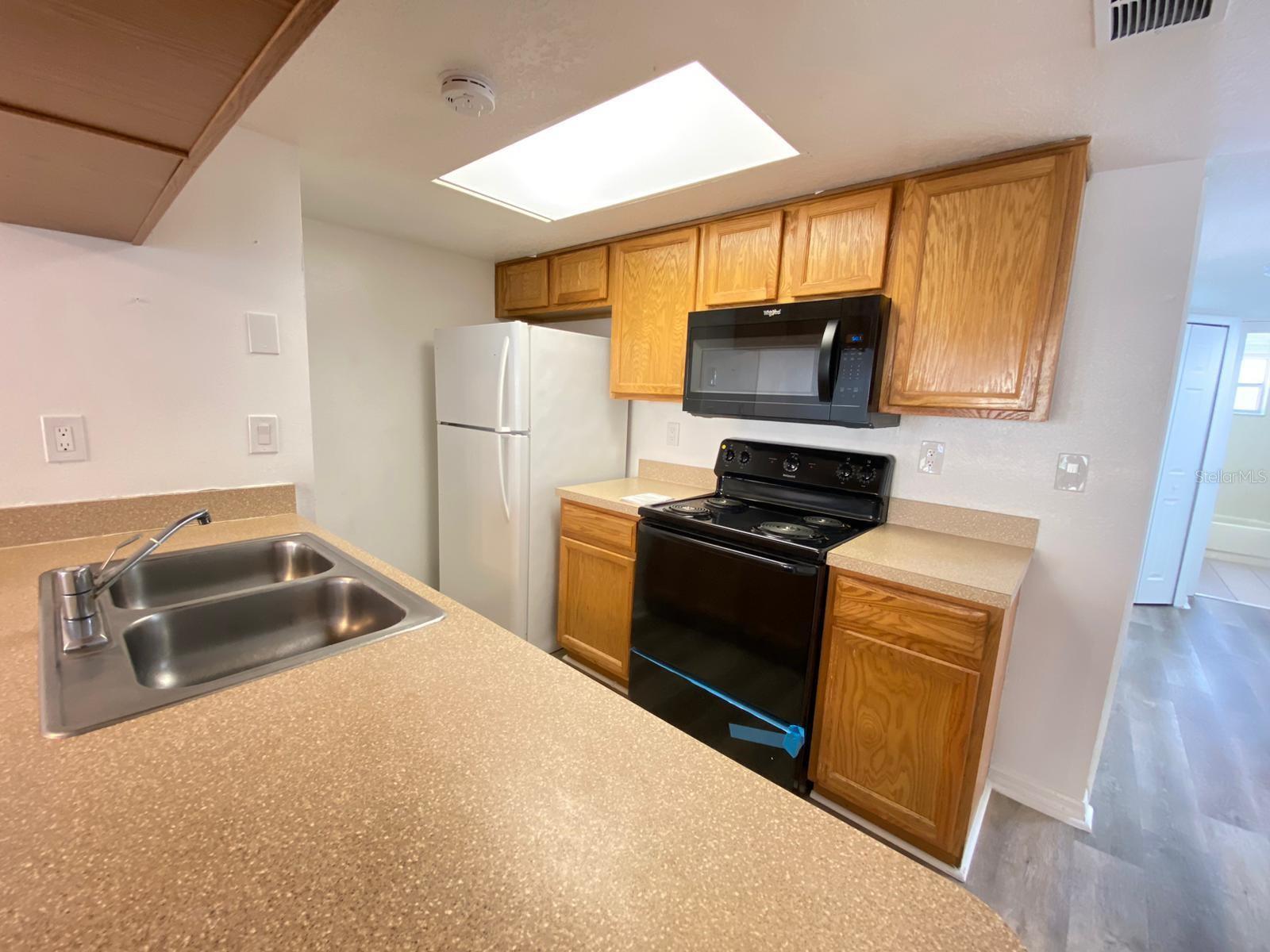 VILLAS AT SOMERSET - Residential Lease