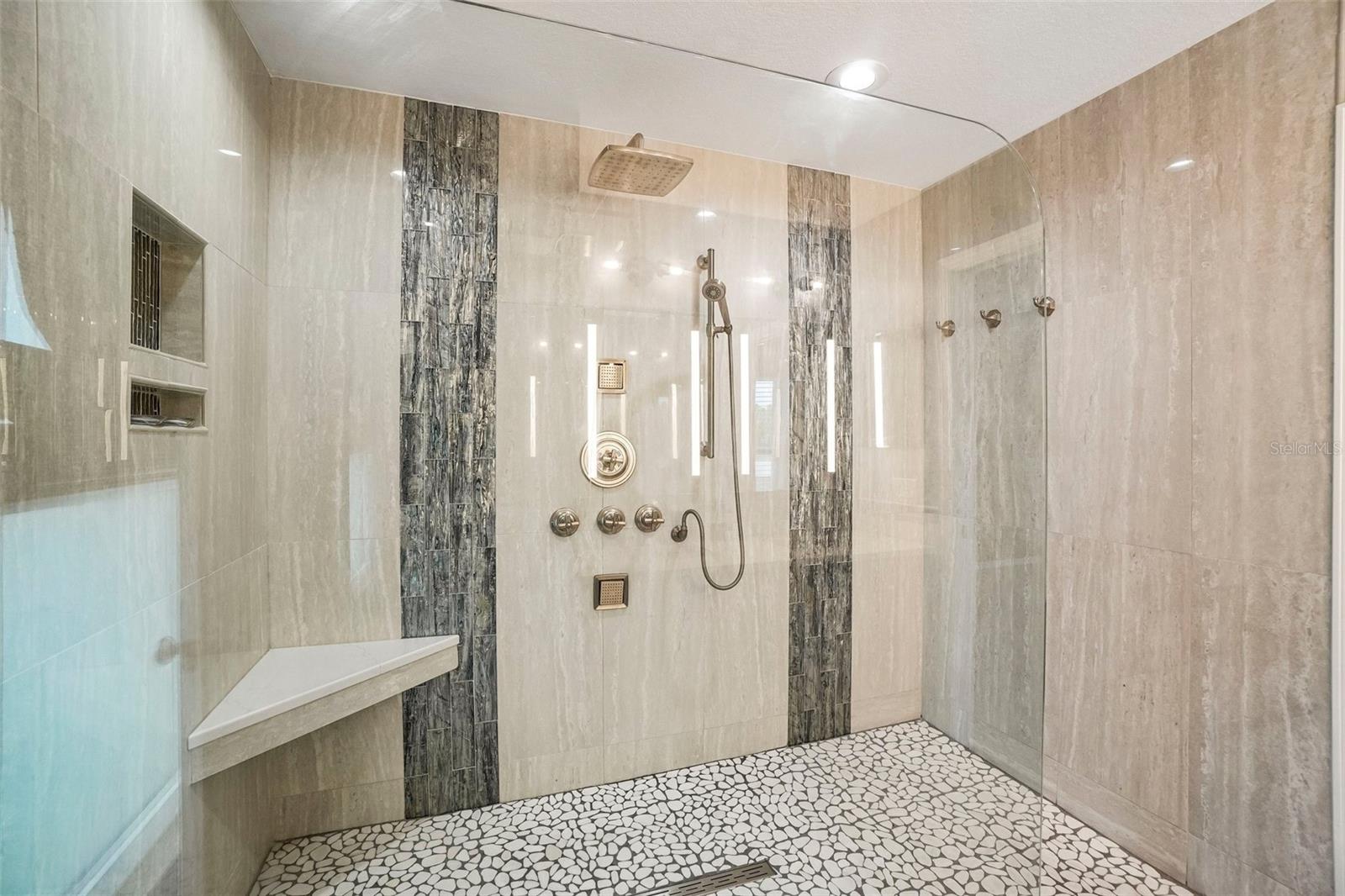 SILVER RIDGE - Residential