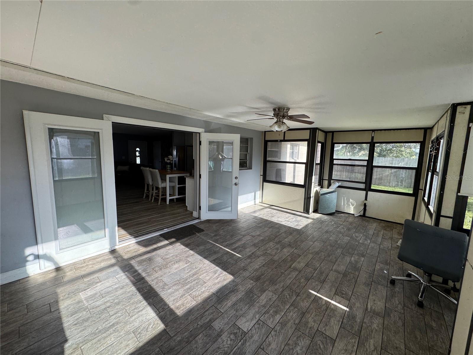 HIDDEN HOLLOW - Residential