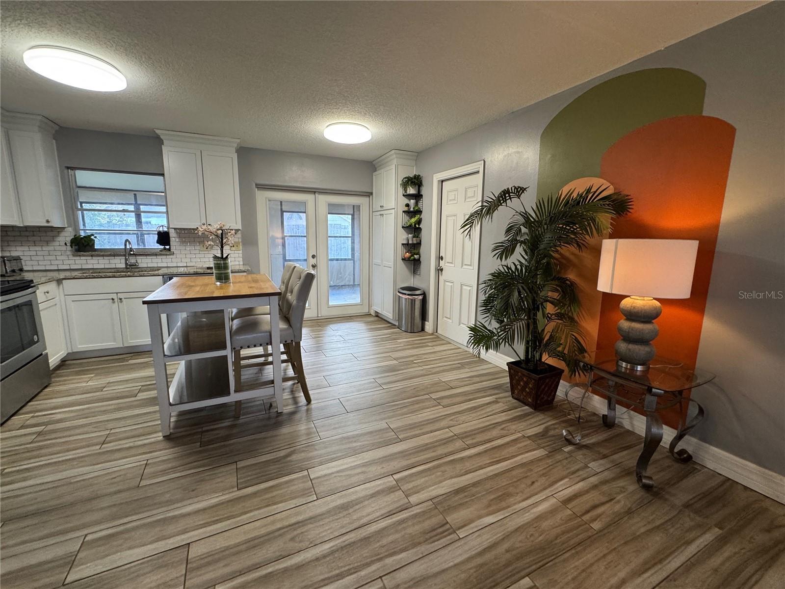 HIDDEN HOLLOW - Residential