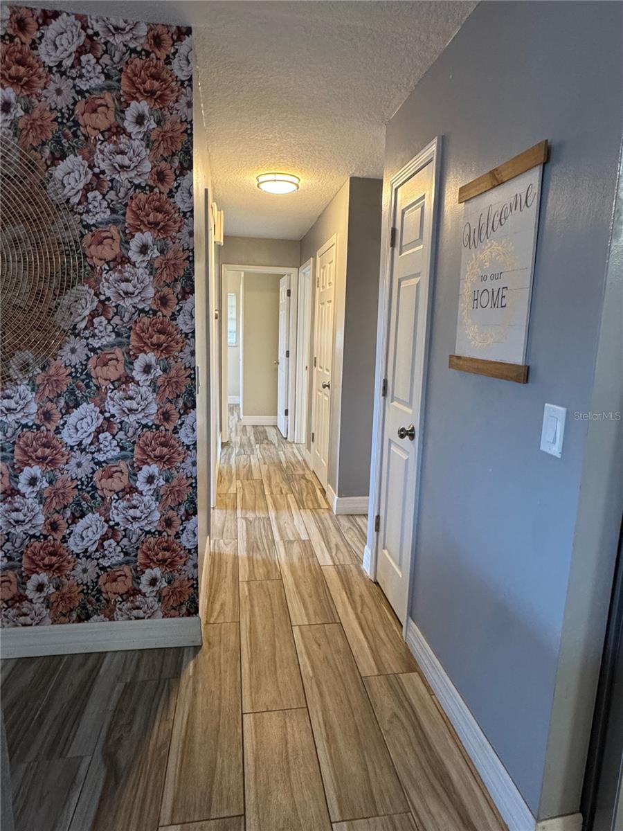 HIDDEN HOLLOW - Residential