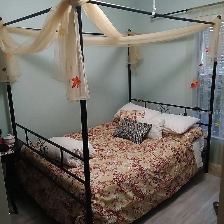 ROYAL PALM VILLAS - Residential