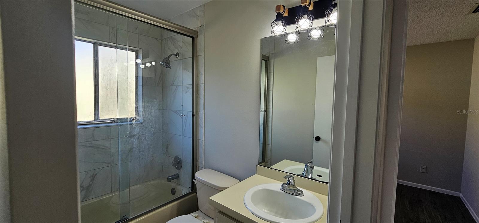 WESTMOOR PH 04E - Residential