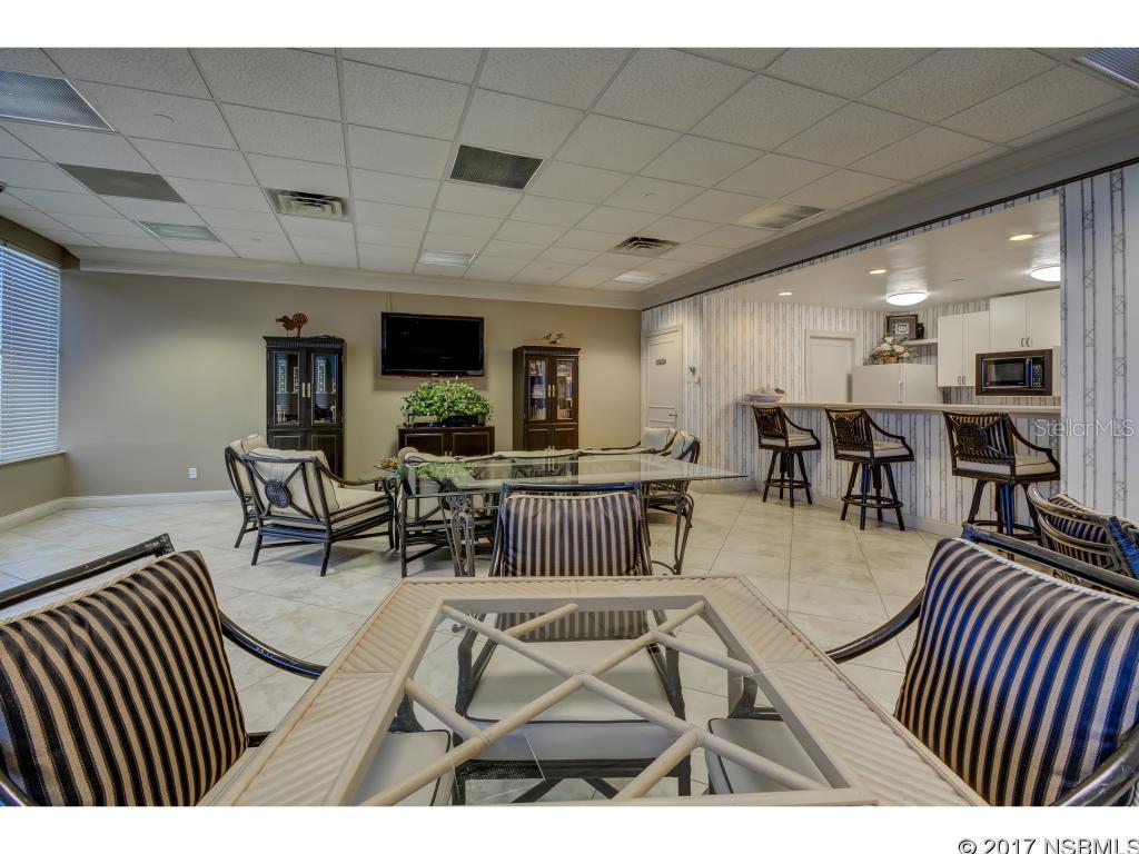 Oceans 08 Condo - Residential