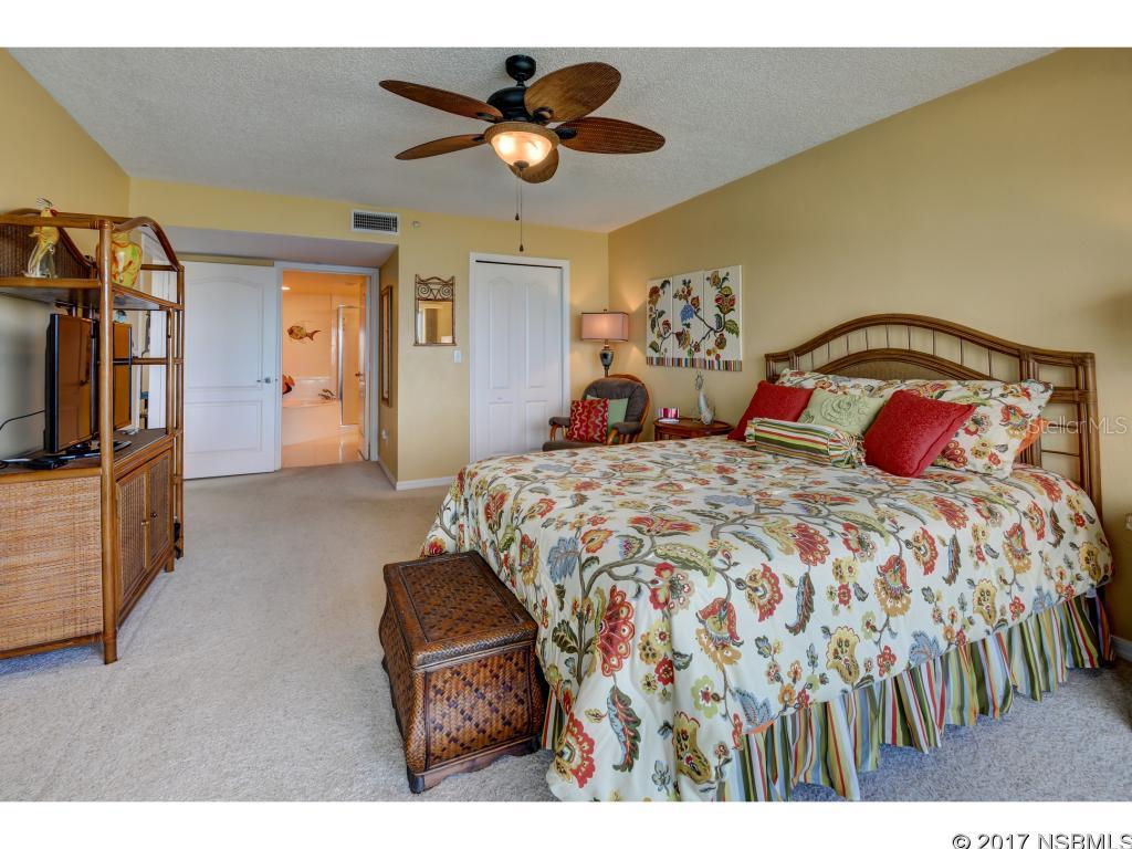 Oceans 08 Condo - Residential