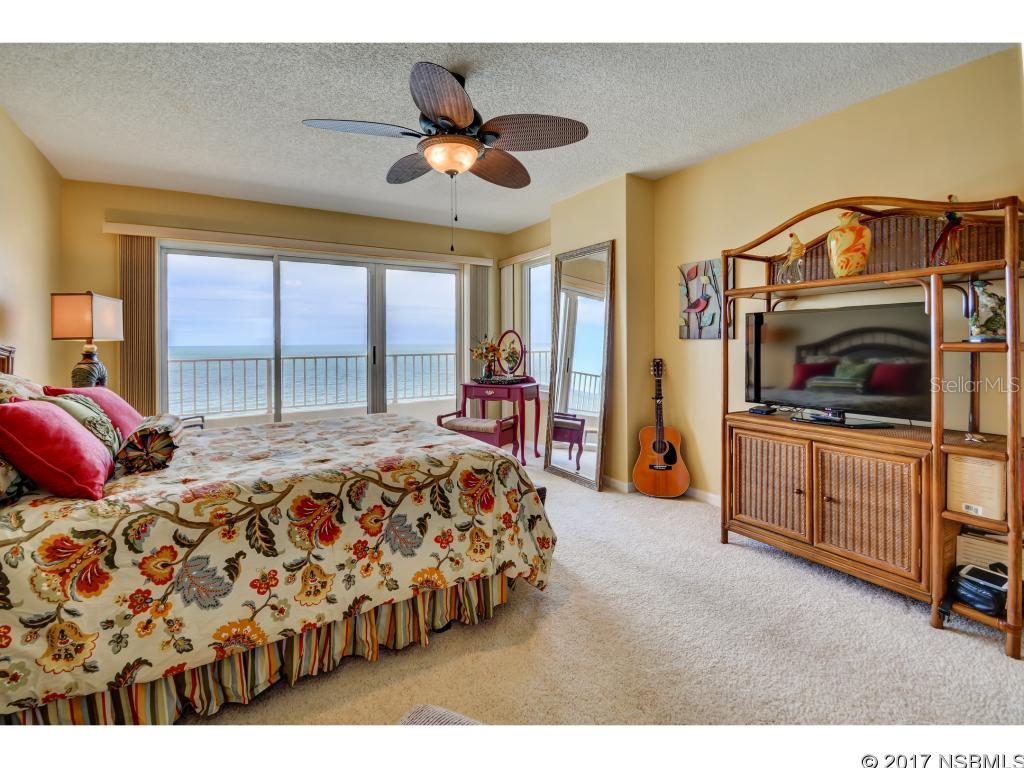 Oceans 08 Condo - Residential