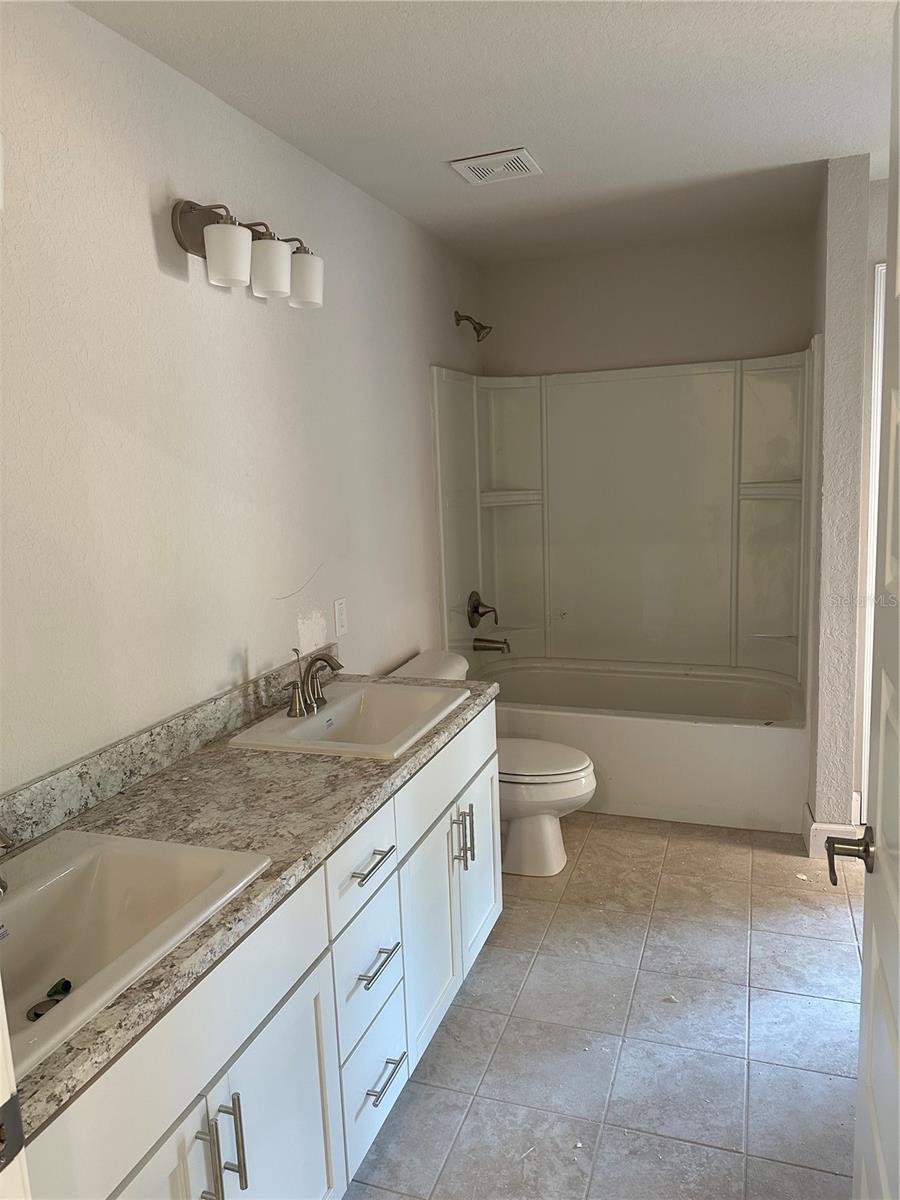 OAKS AT OCALA CROSSINGS S - Residential