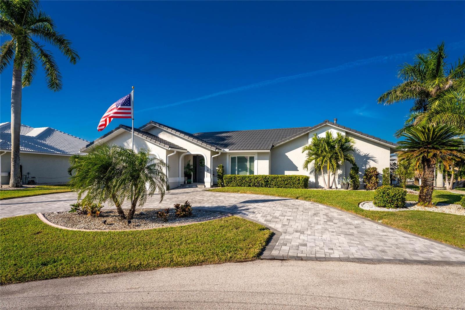 PUNTA GORDA ISLES SEC 11 - Residential