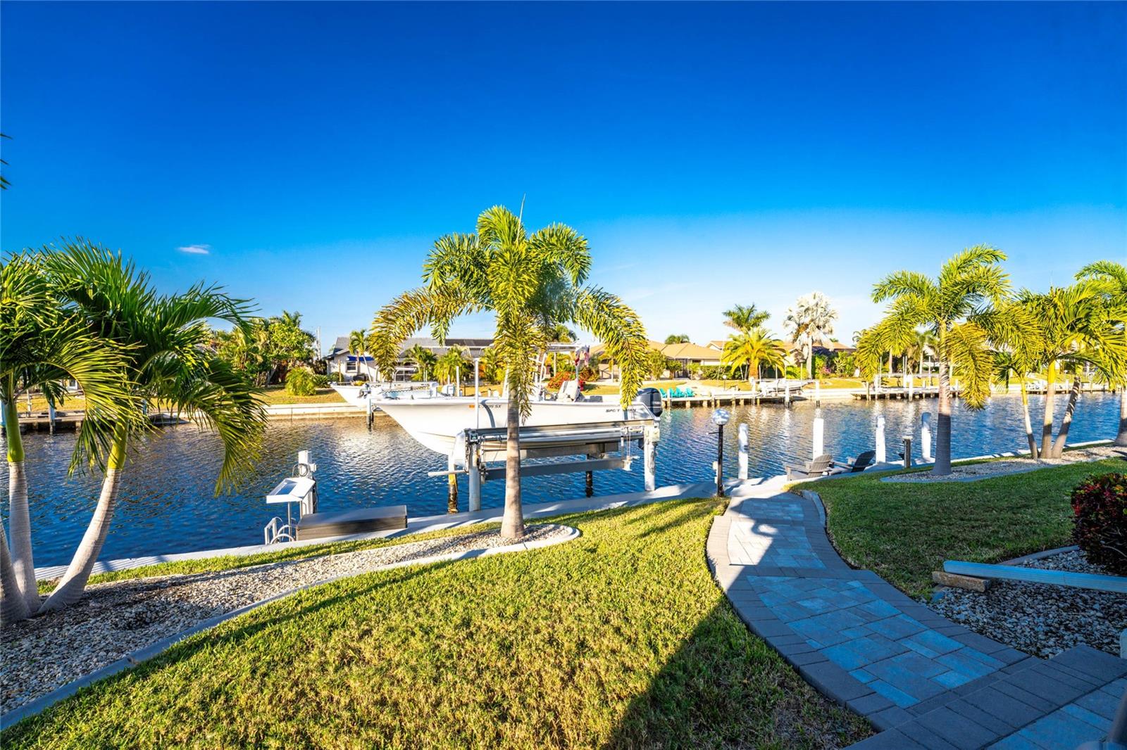 PUNTA GORDA ISLES SEC 11 - Residential