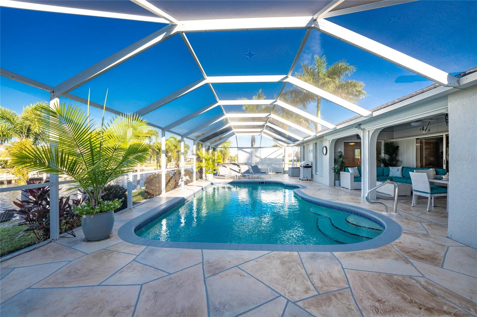 PUNTA GORDA ISLES SEC 11 - Residential