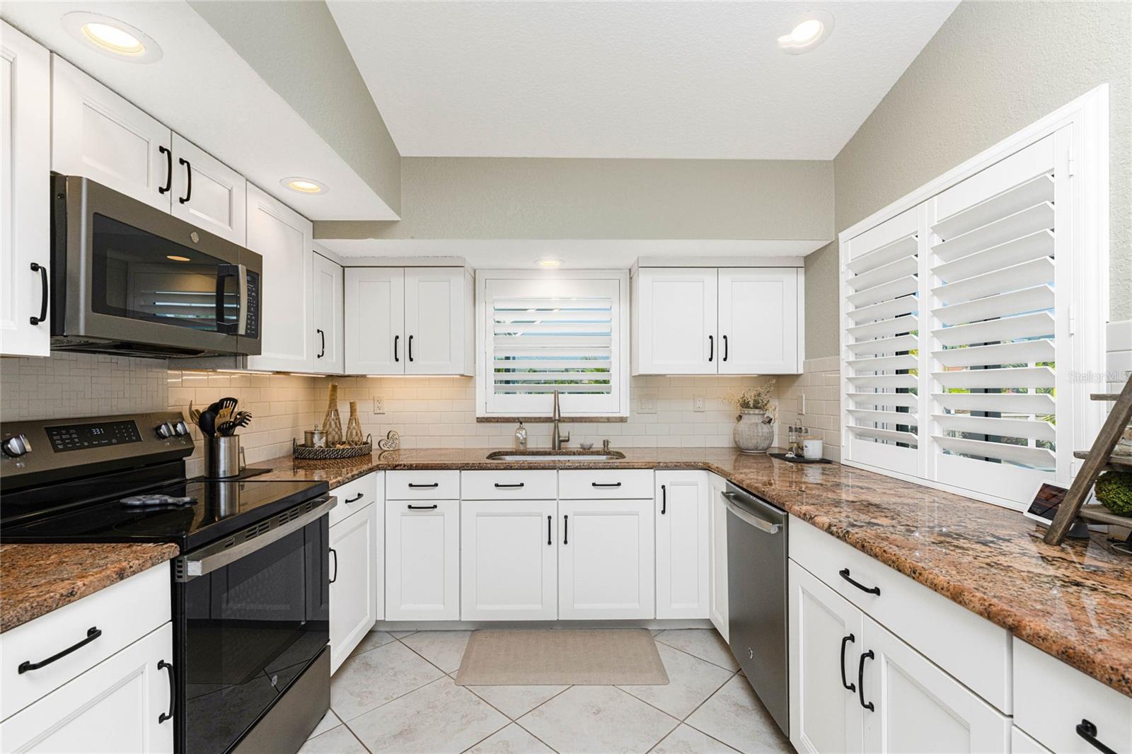 PUNTA GORDA ISLES SEC 11 - Residential