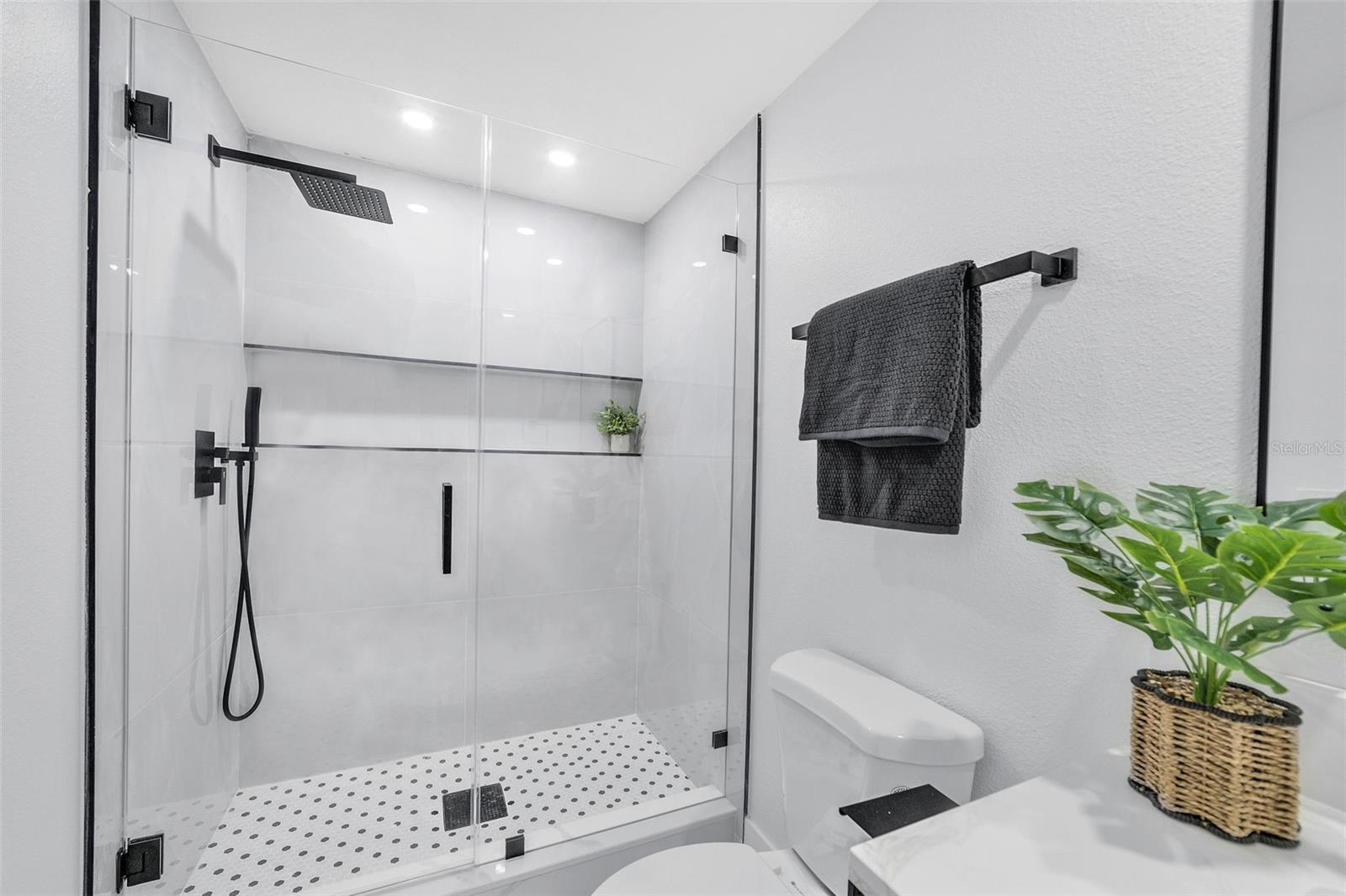 WEST PARK ESTATES UNIT 2 - Residential