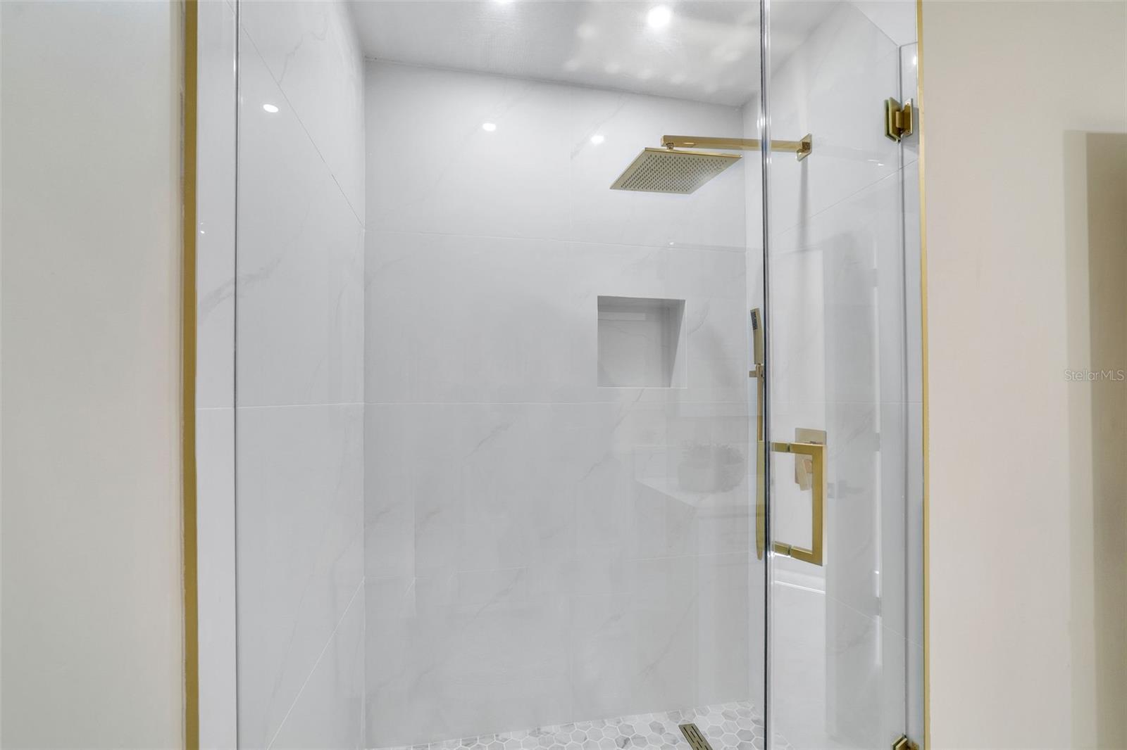 WEST PARK ESTATES UNIT 2 - Residential