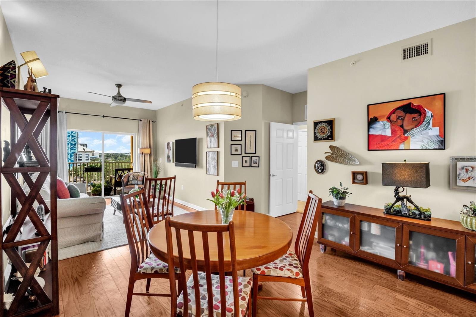CASABLANCA TOWERS CONDO - Residential