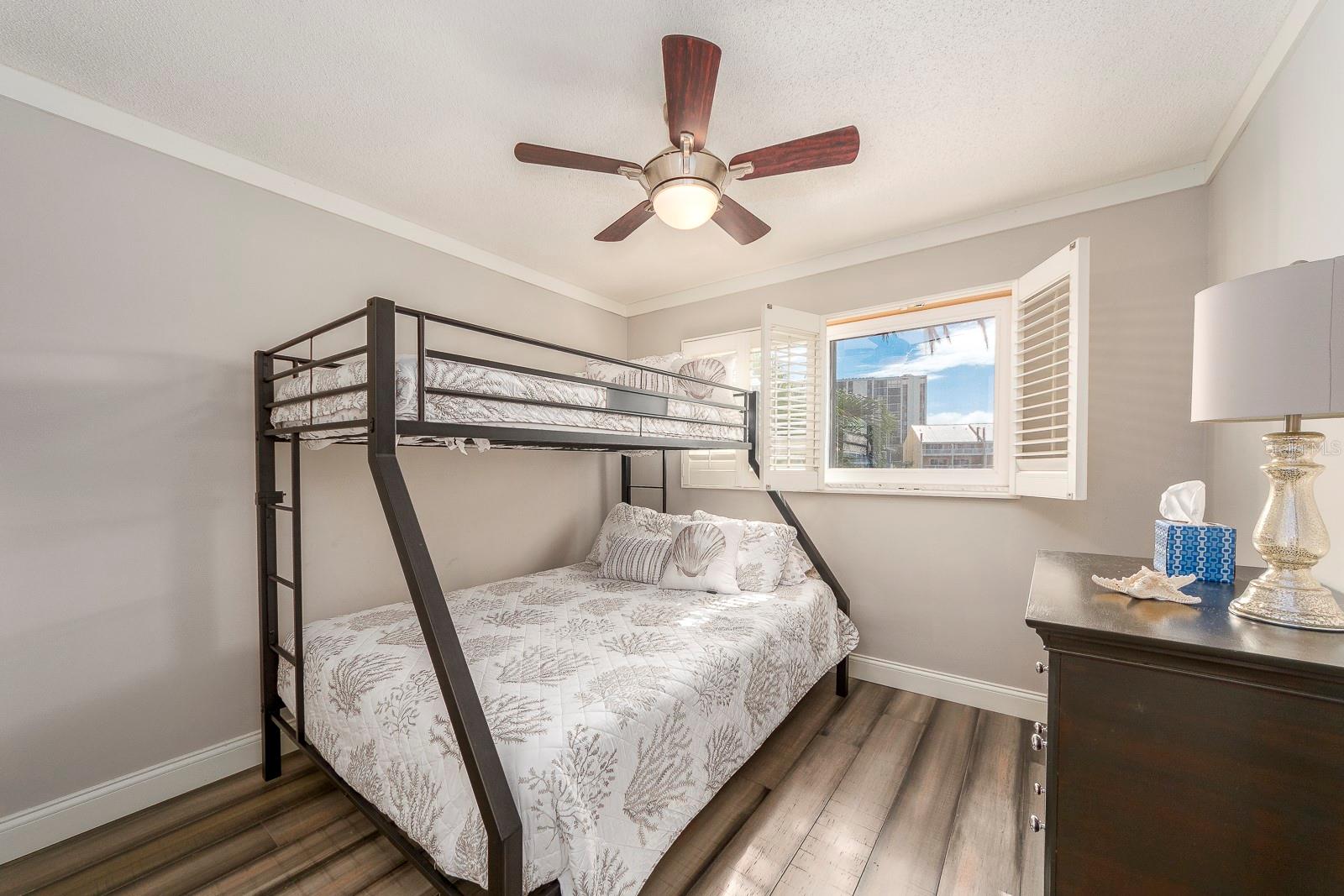 ISLAND VIEW CONDO - Residential