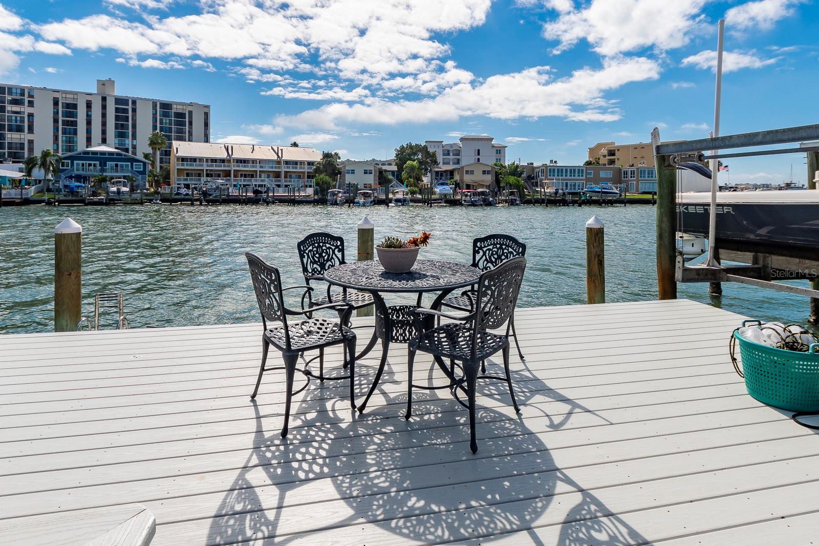 ISLAND VIEW CONDO - Residential