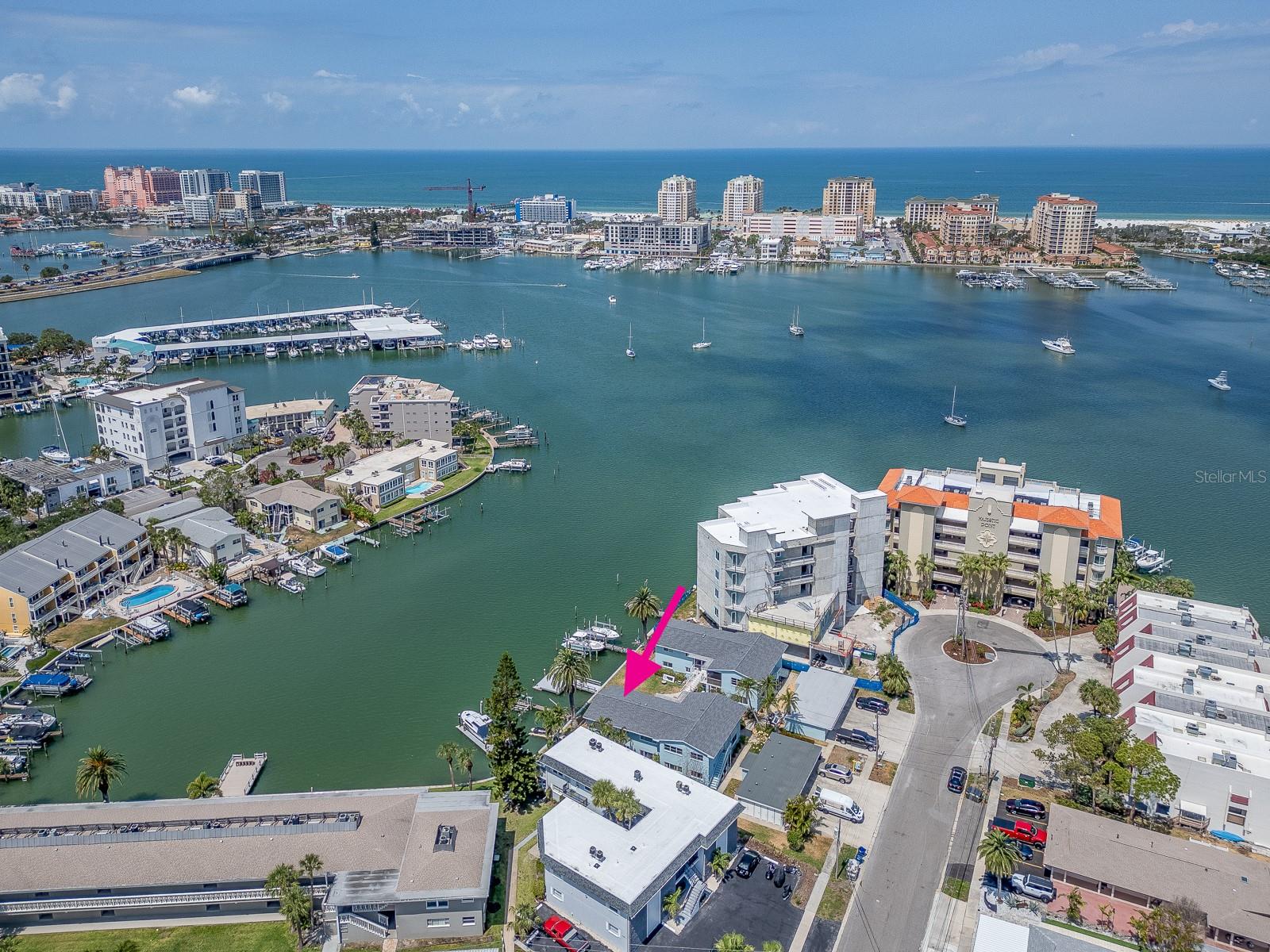 ISLAND VIEW CONDO - Residential